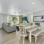 3Br 2Ba Home With Pool Near Nightlife And Beach!
