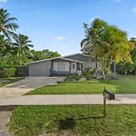 Spacious 4Br, 5 Min Chase Stadium, Pool & Jacuzzi