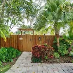 Cozy Home In Ft Lauderdale With A Heated Pool