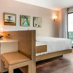 Cambria Hotel Fort Lauderdale Beach