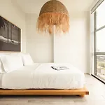 Flow Fort Lauderdale Hotel