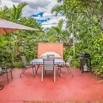 Beautiful Comfy Home With Private Hot Tub Close To Beach Home