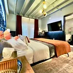 Double Rainbow Suites 24Th
