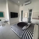 Men Only Clothing Option Guesthouse Near Wilton Manors