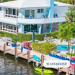 Secluded Retreat Heated Pool Dock Access Quiet Neighborhood Saltaire Key Resldences
