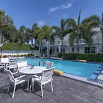 Beachside Village Resort