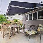 Modern Retreat 3 Miles From Fort Lauderdale Beach!