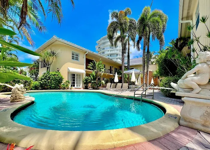 La Casa Hotel