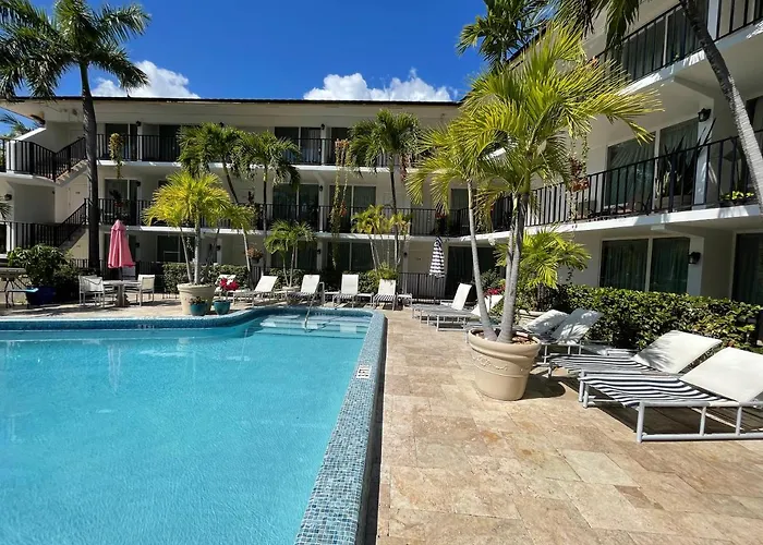 Ocean Mile Hotel