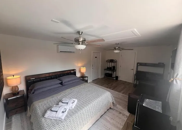 Carlton Guest House