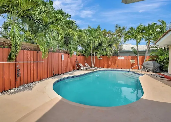 Stylish 2Br 3Ba With Heated Pool Plus Beach Walkable