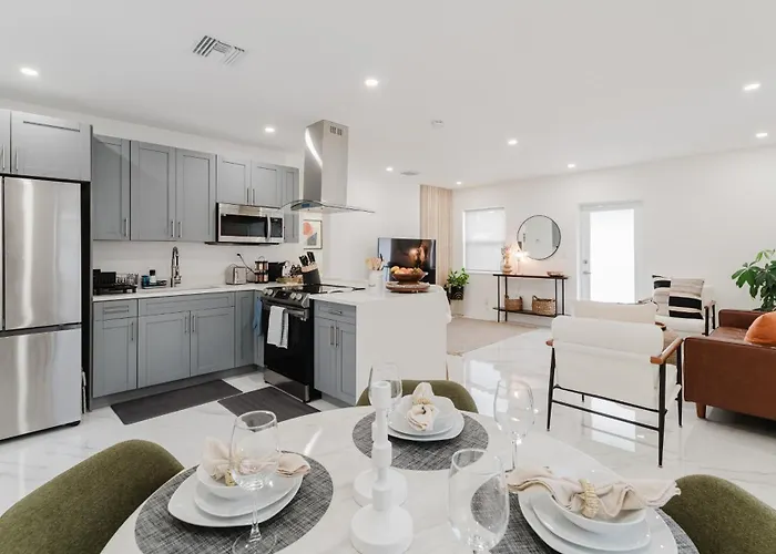 Boho Elegance In The Fll City!