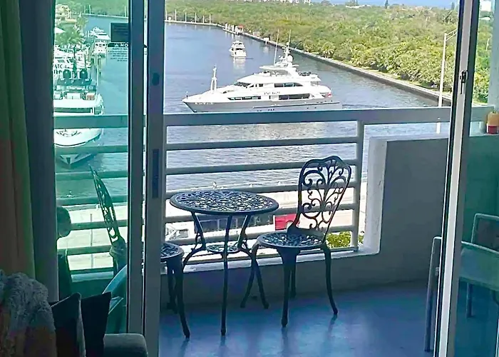 New Luxury Water Front Condo