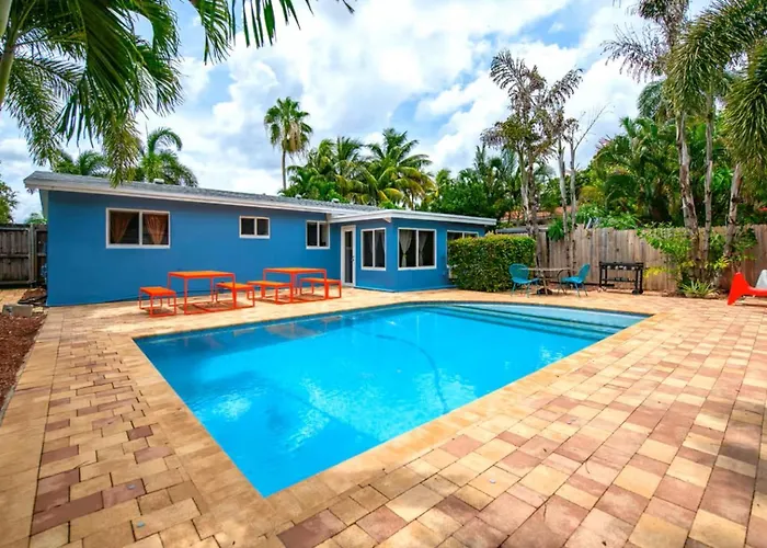 3Br Villa! Amazing Pool, Bbq, Billiards, Near Beach!!