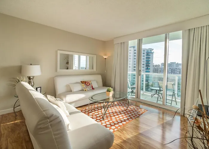 Tides Hollywood Apartments