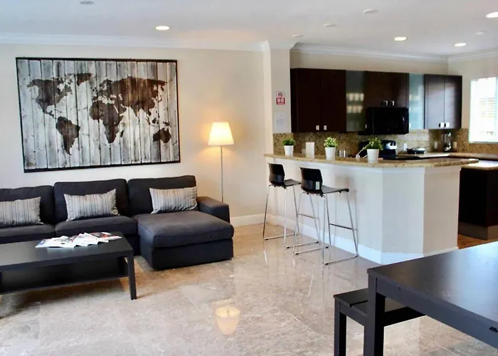New 4 Bedroom House Close To Everything In Fll#320