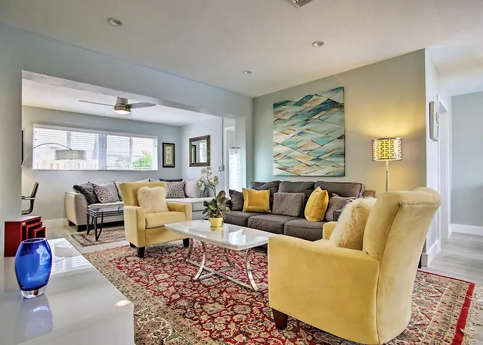 Modern Retreat 3 Miles From Fort Lauderdale Beach!