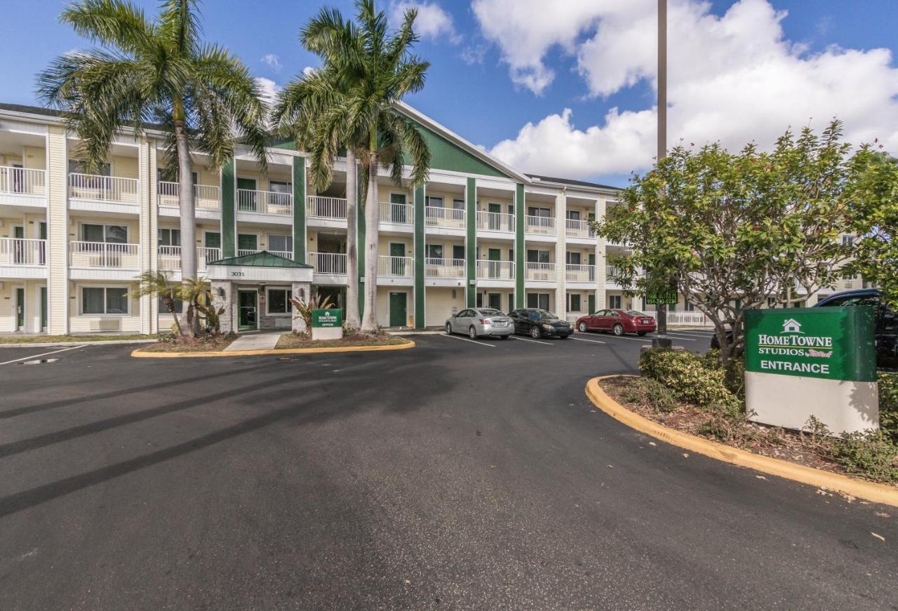 Hometowne By Red Roof Lauderdale Motel Fort Lauderdale