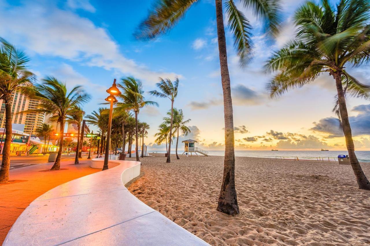 Alani Bay Premium Fort Lauderdale