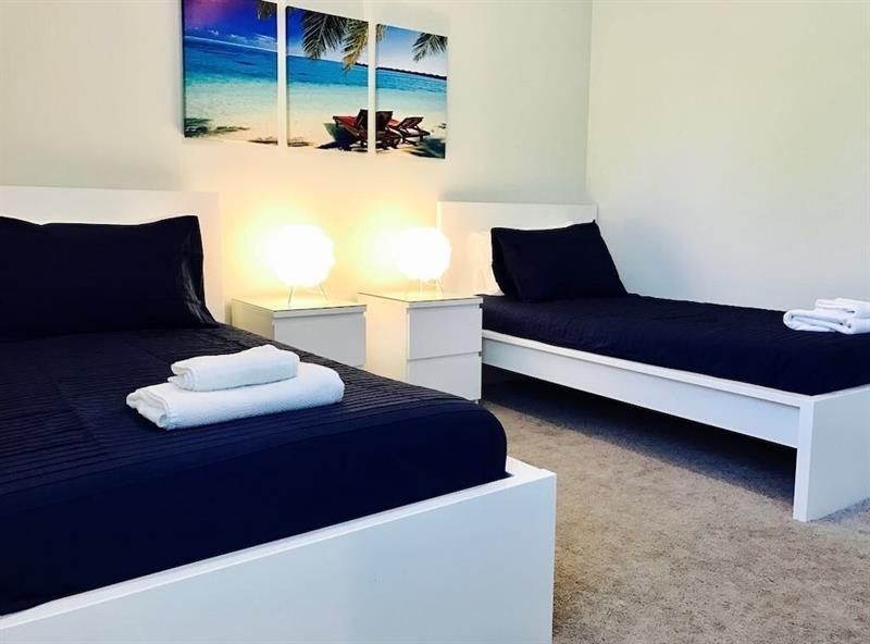 4 Bedroom By Ideal Experience Vr Vr Homestay 4*