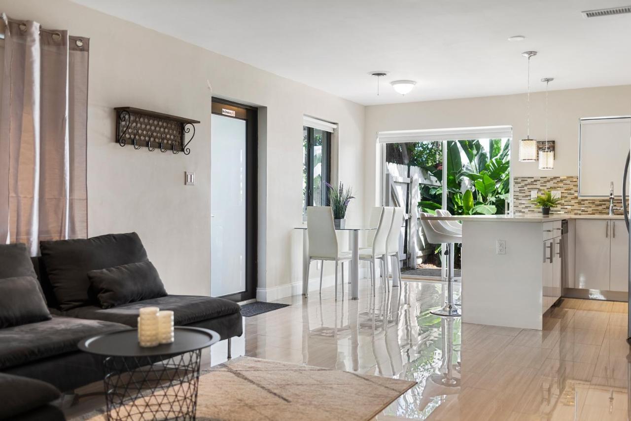Alani Bay Aparthotel 4*