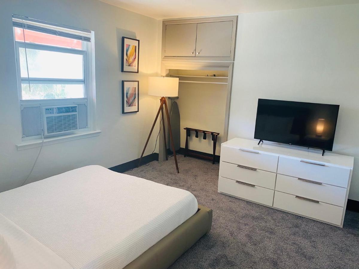 Rolo 3* Fort Lauderdale