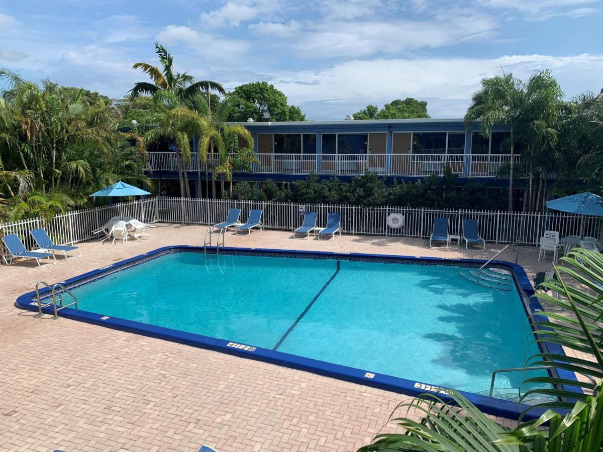 Rodeway & Lauderdale Airport & Cruise Port Hotel Fort Lauderdale