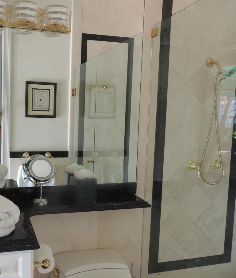 Bed & Breakfast Riviera Olas *
