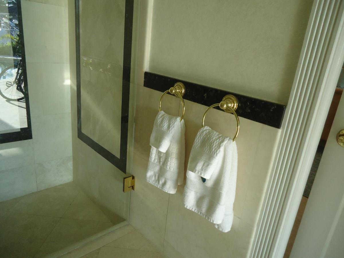 Riviera Olas Bed & Breakfast Fort Lauderdale