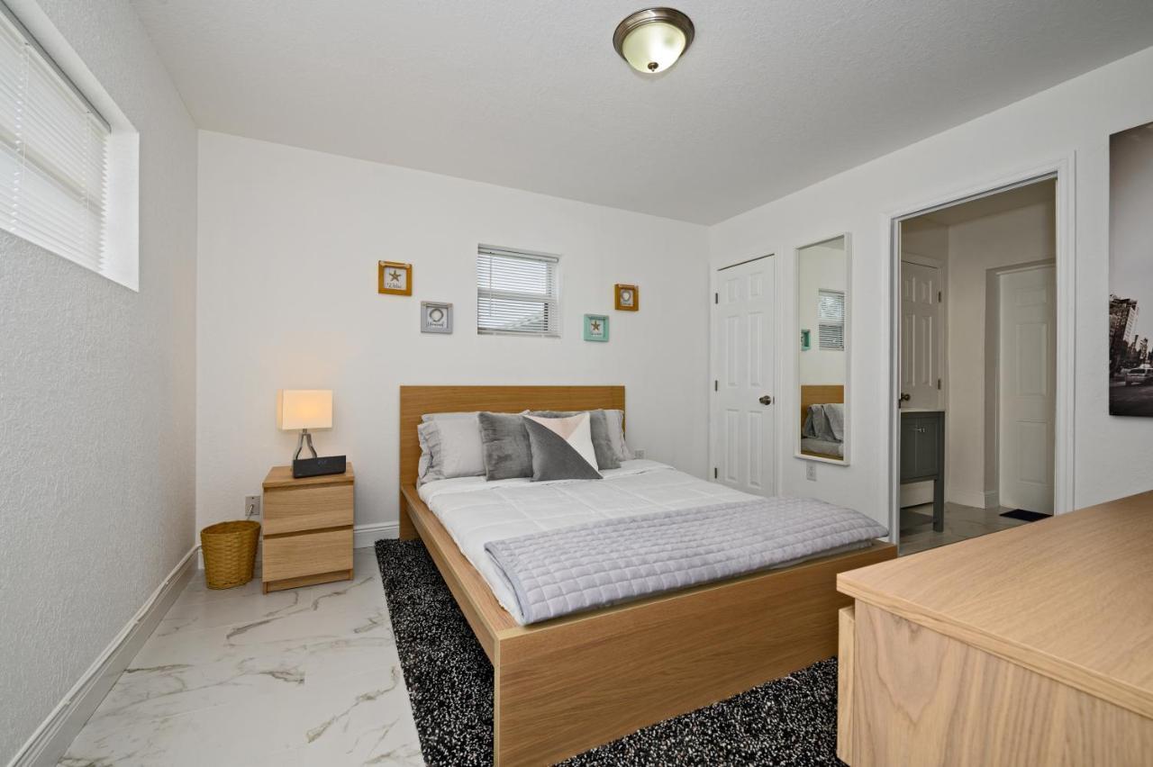 Apartment Relax And Enjoy Lauderdale Beach!