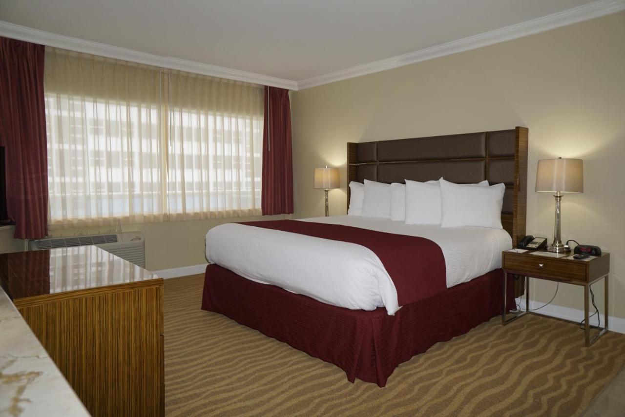 Resort Ocean Sky & Fort Lauderdale