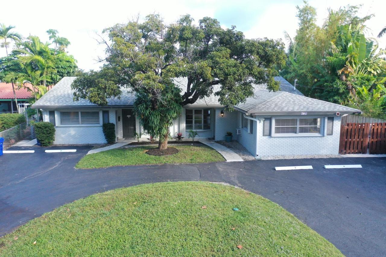 The Waterman's Retreat- 3 Bedroom Waterfront Unit * Fort Lauderdale