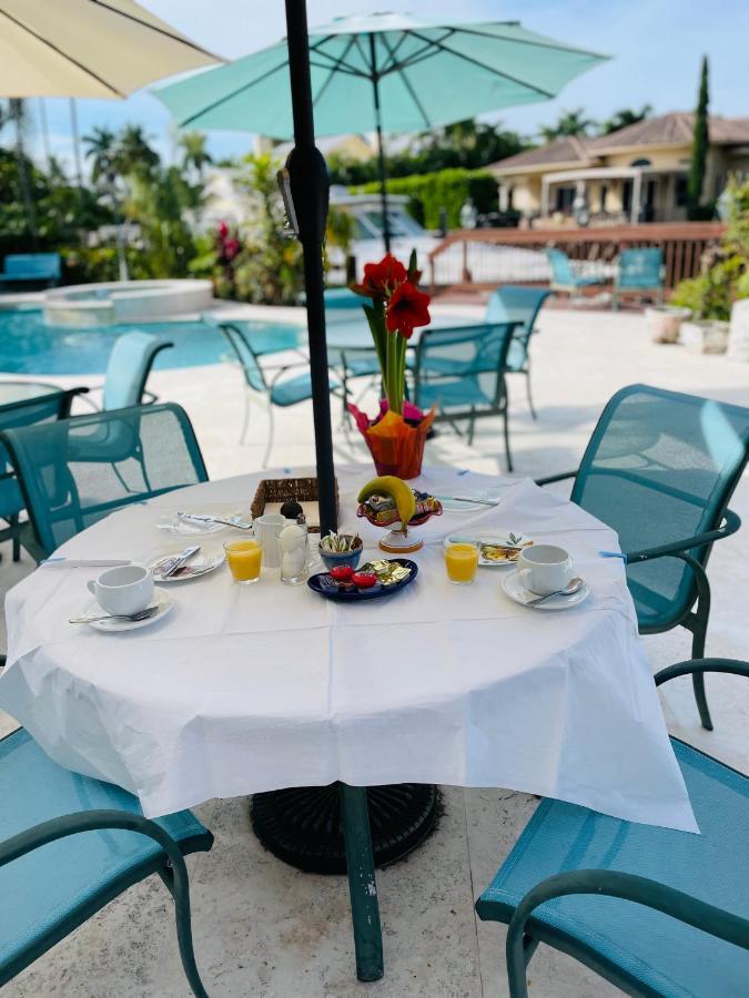 Bed & Breakfast Riviera Olas *