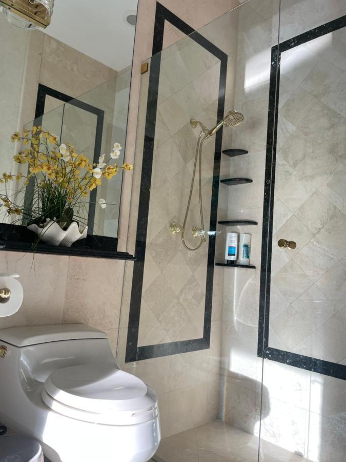 Riviera Olas Bed & Breakfast *