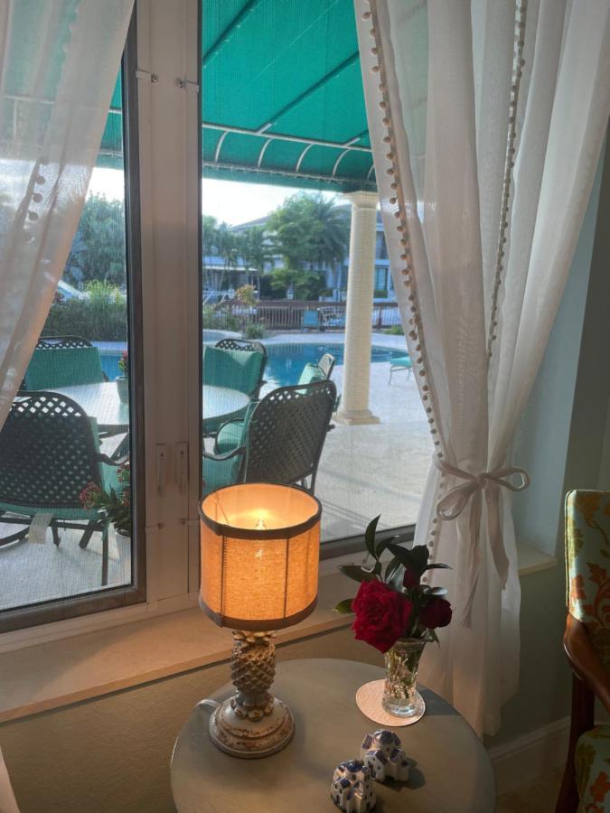 Riviera Olas Bed & Breakfast