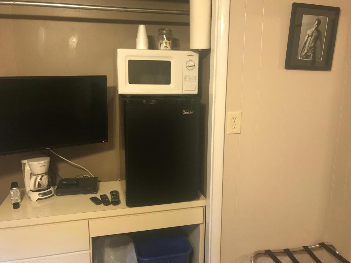 Hotel Leather Guest House-gay Male Only Fort Lauderdale