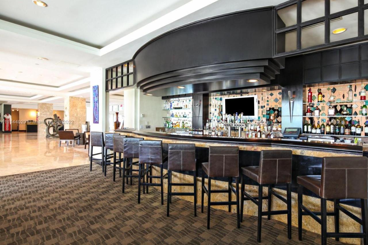 Gallery One - A Doubletree By Hilton