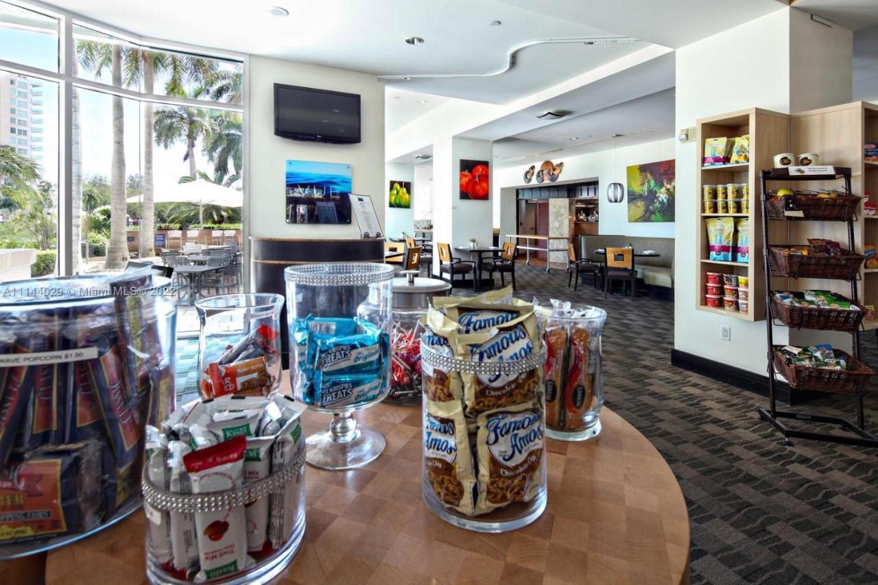 Gallery One - A Doubletree By Hilton Fort Lauderdale