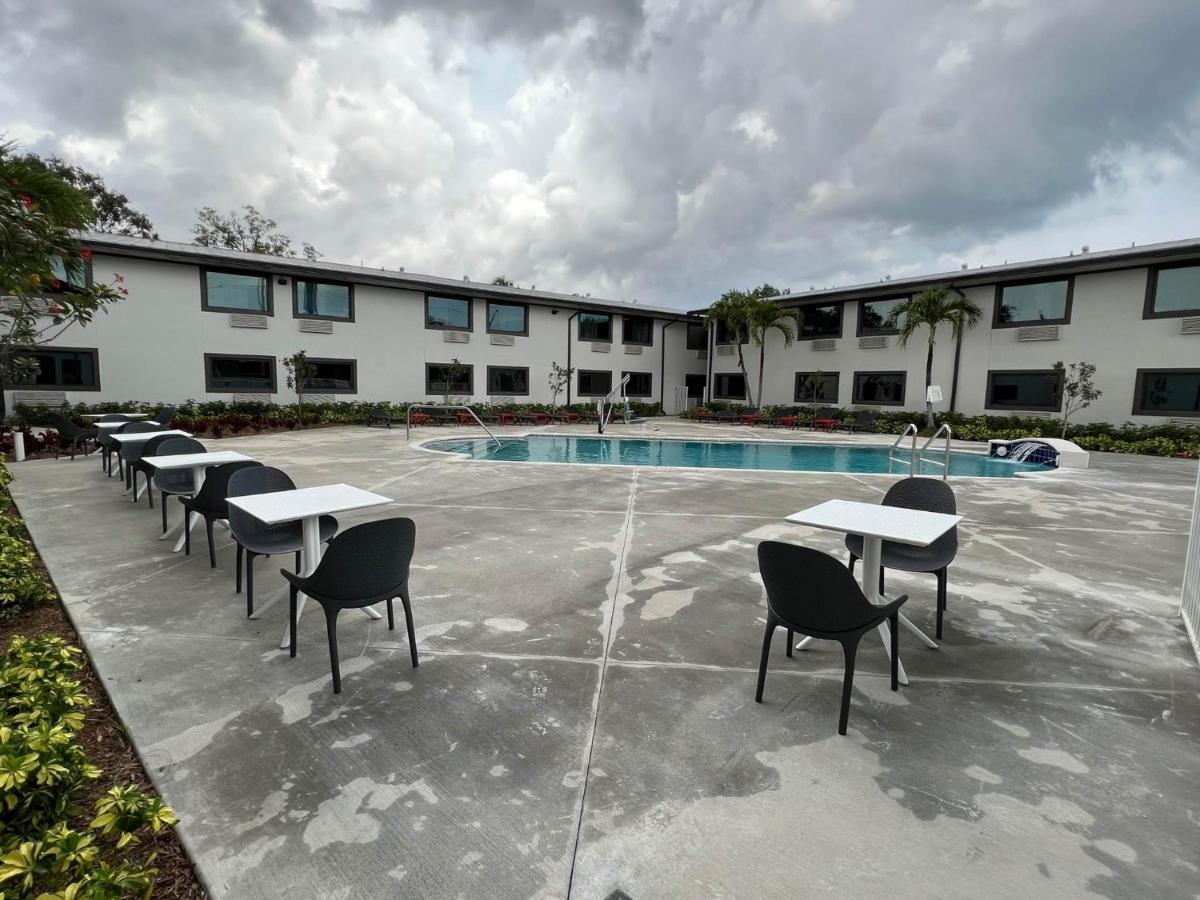 6-fort Lauderdale, Fl 2*