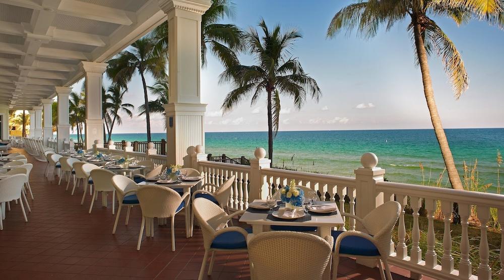 Pelican Grand Resort, A Noble House Resort 4*