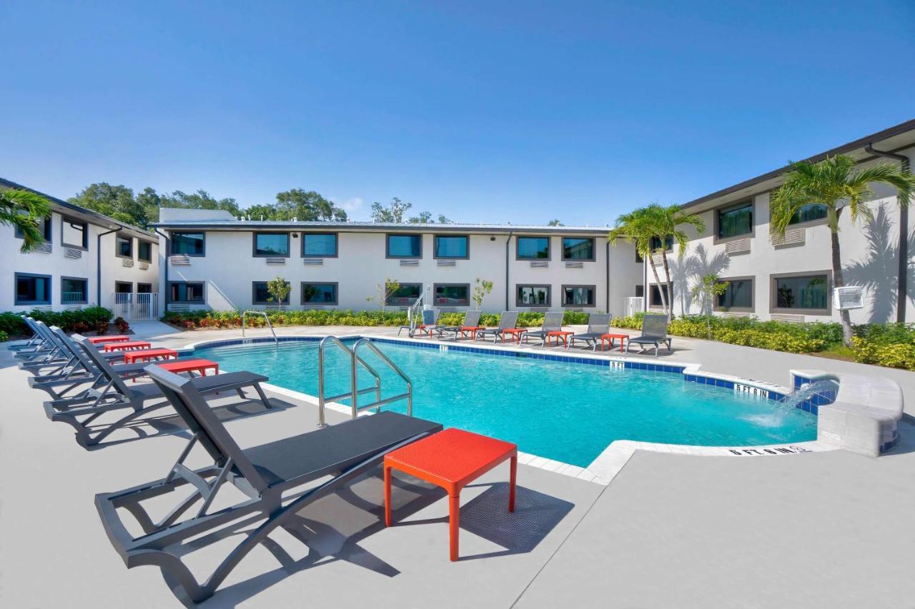 6-fort Lauderdale, Fl 2*