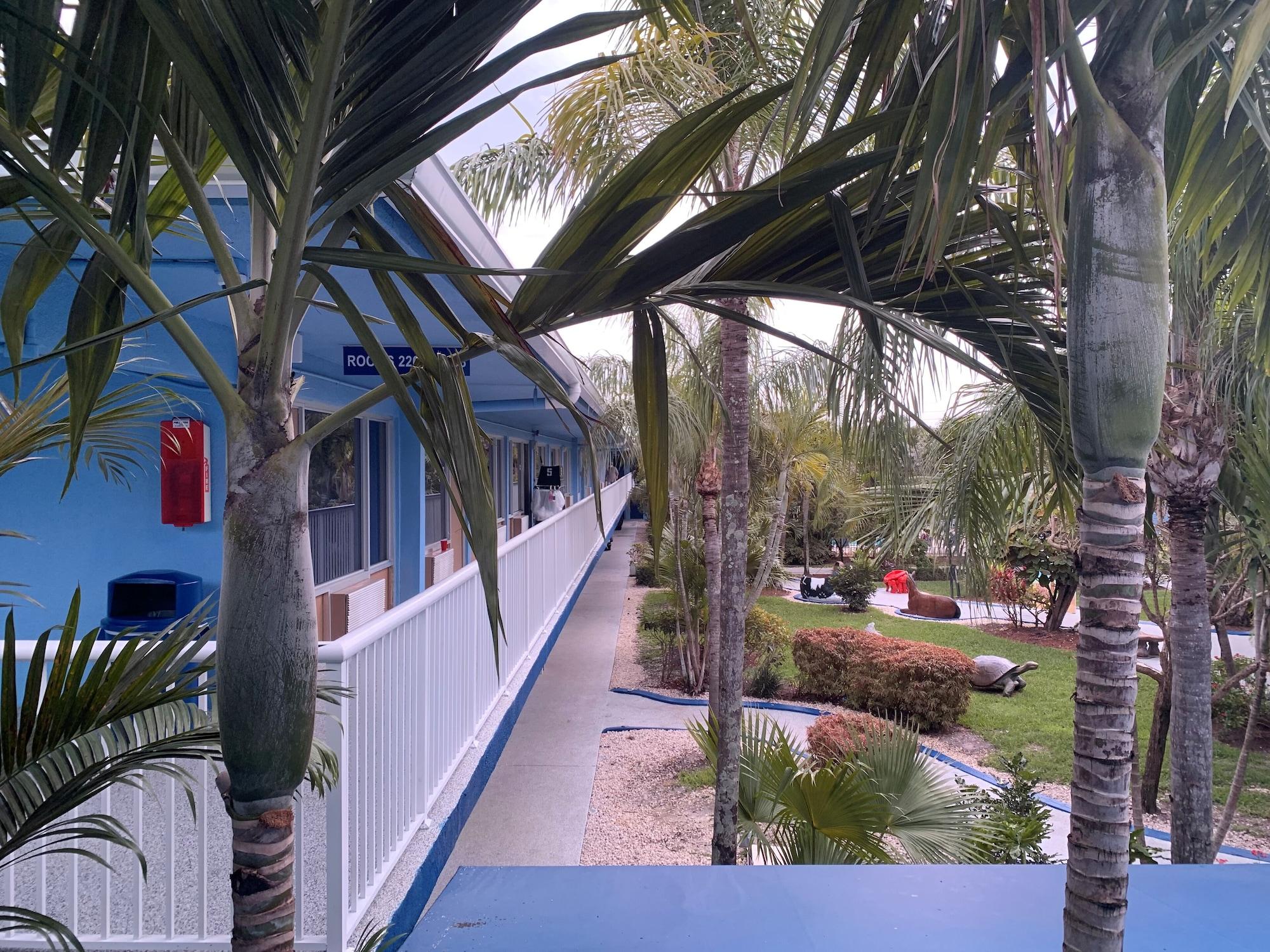 Hotel Rodeway & Lauderdale Airport & Cruise Port 3*