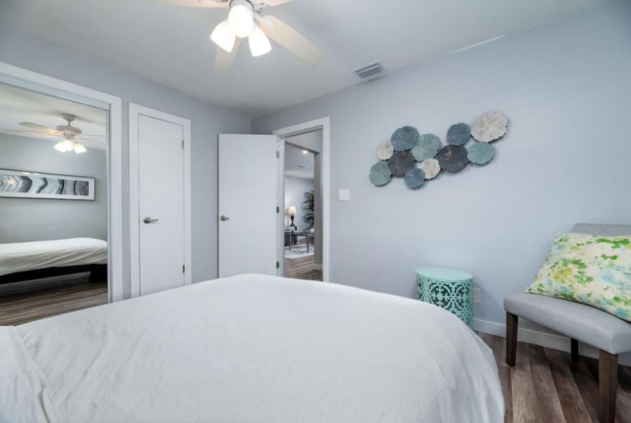 The Palms At Middle River Terrace 2 Apartment *