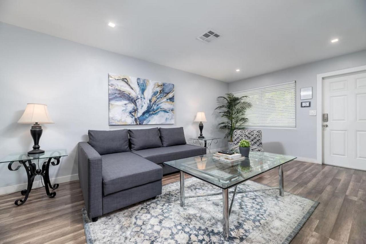Apartment The Palms At Middle River Terrace 2
