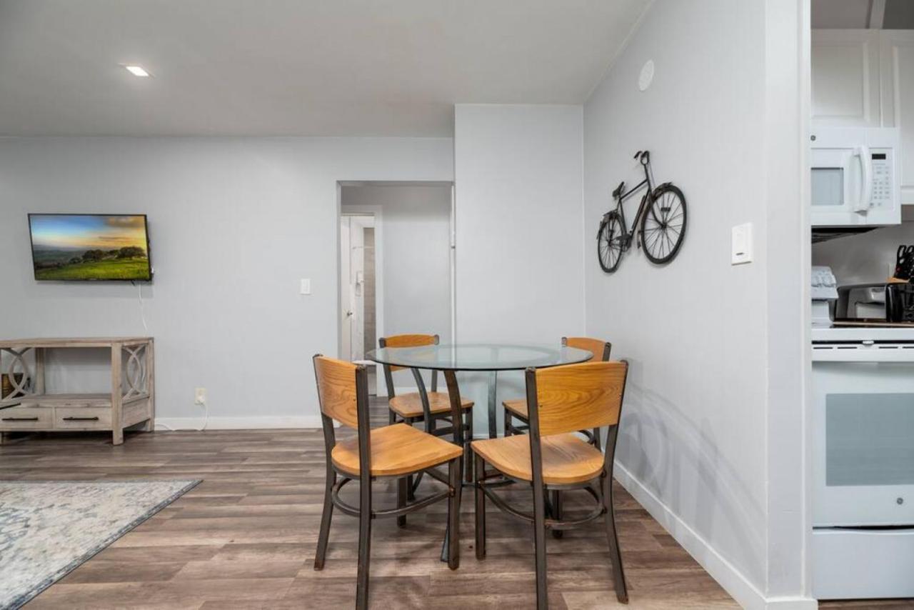 The Palms At Middle River Terrace 2 Apartment