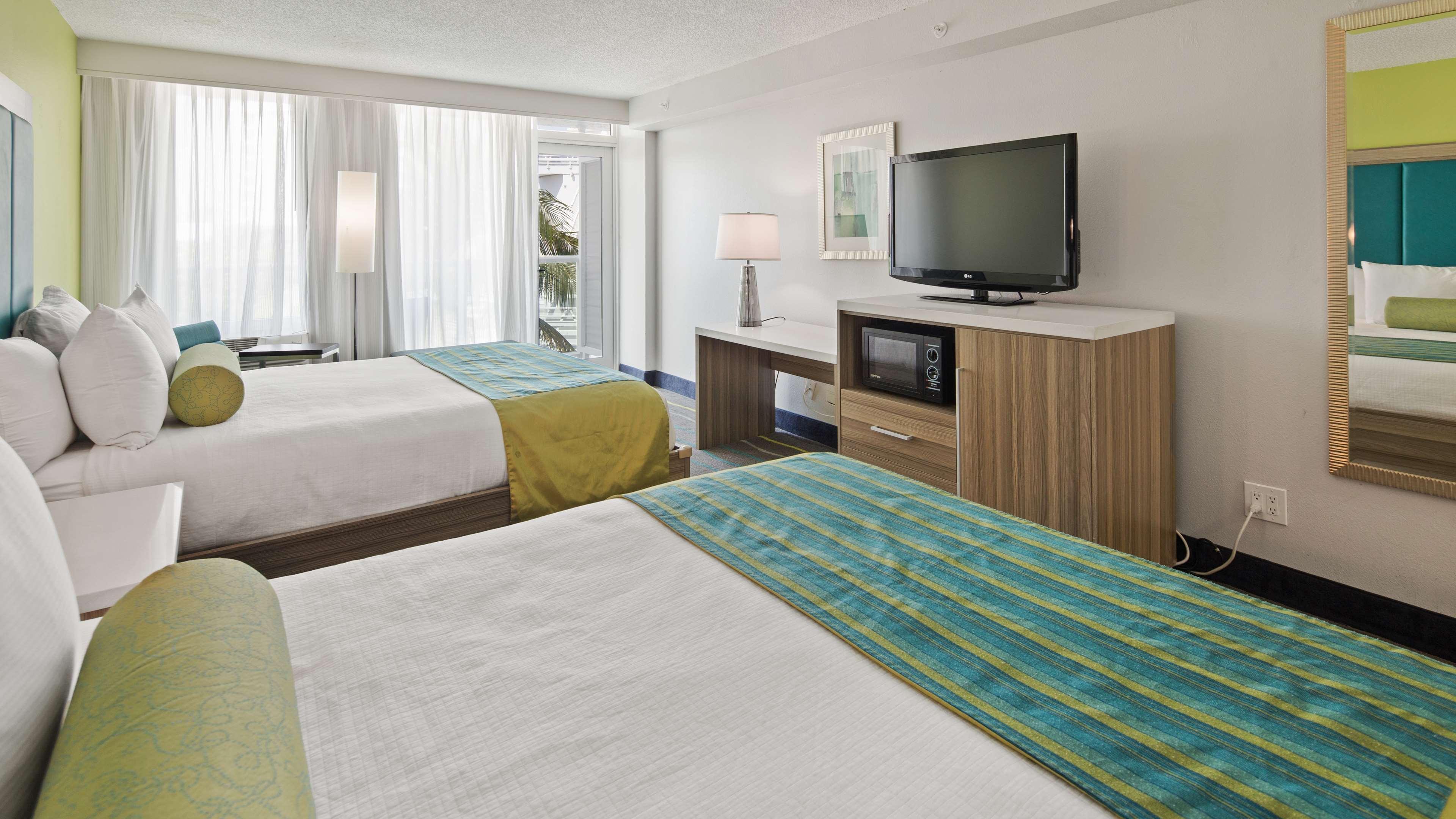 Western Oceanside 3*