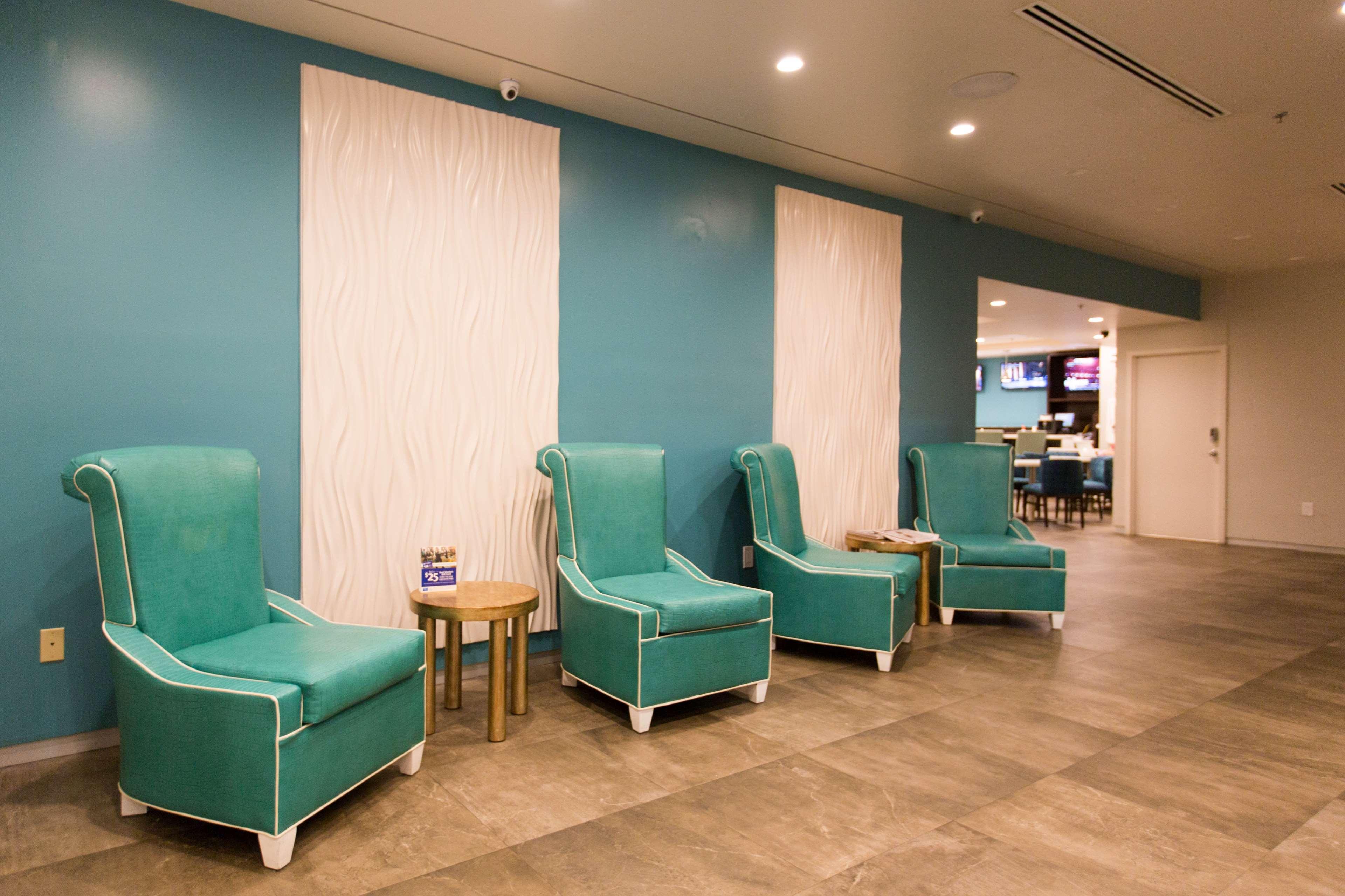 Western Oceanside 3*