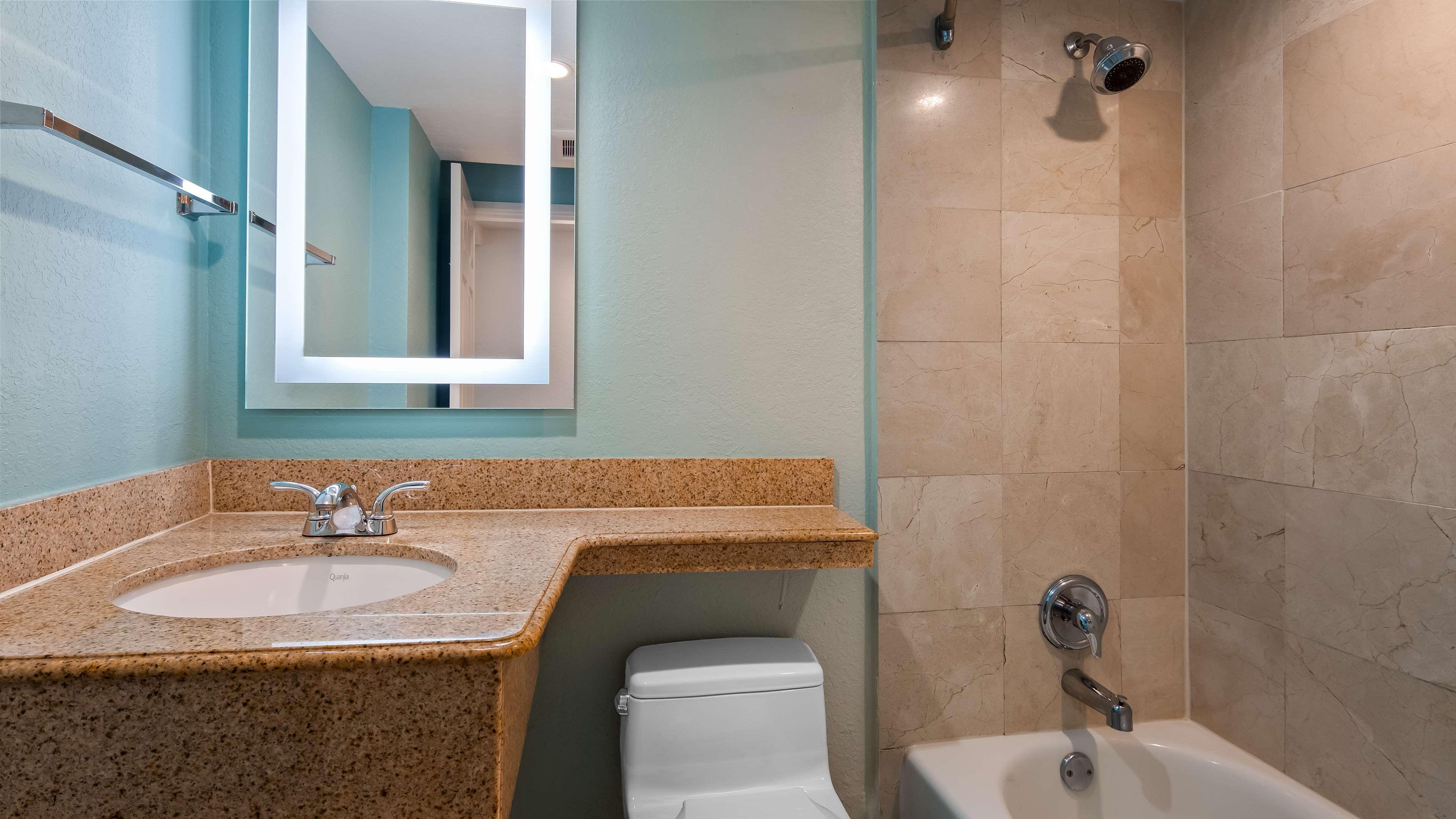 Hotel Western Oceanside 3*