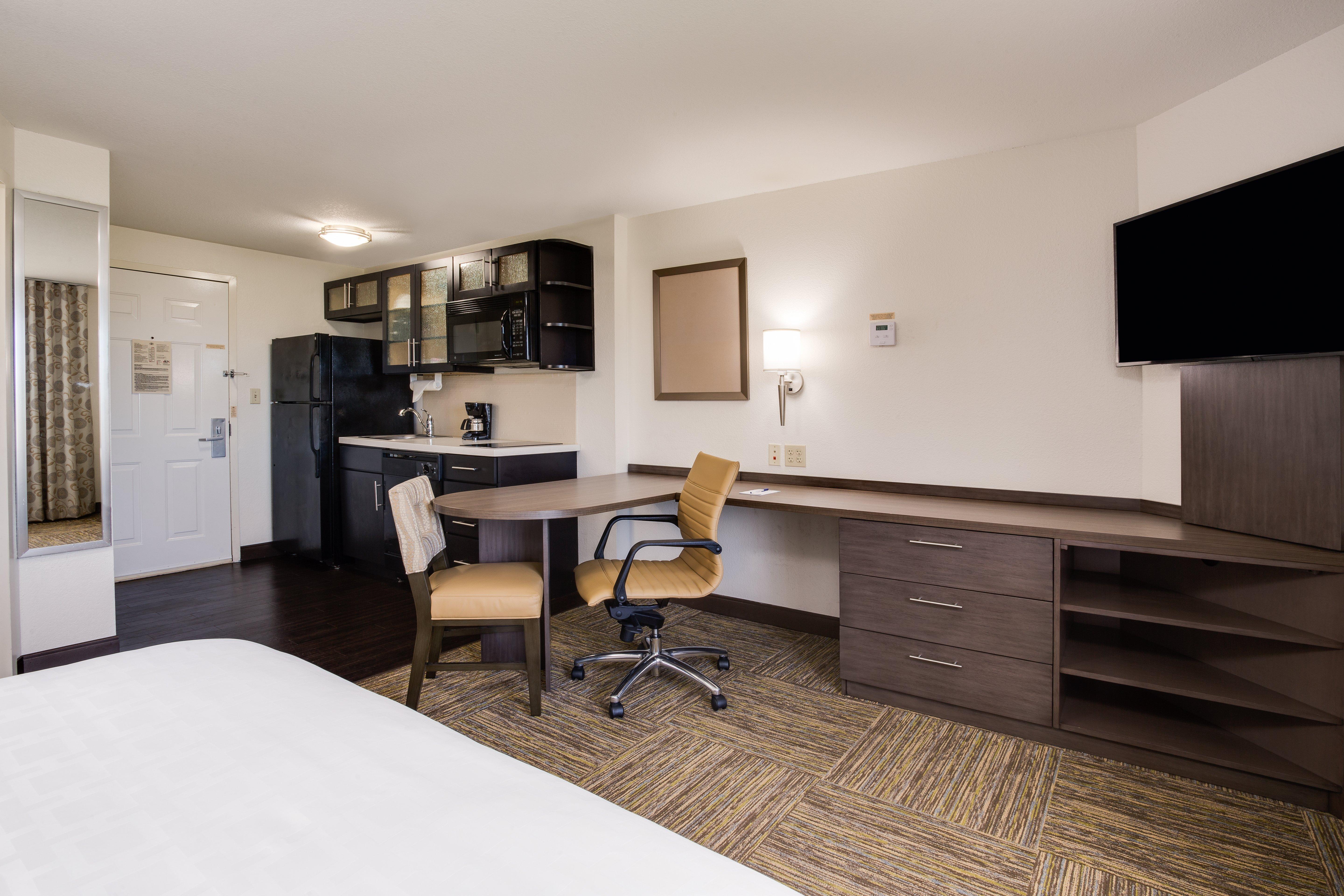 Candlewood Lauderdale Airport-cruise By Ihg Hotel Fort Lauderdale