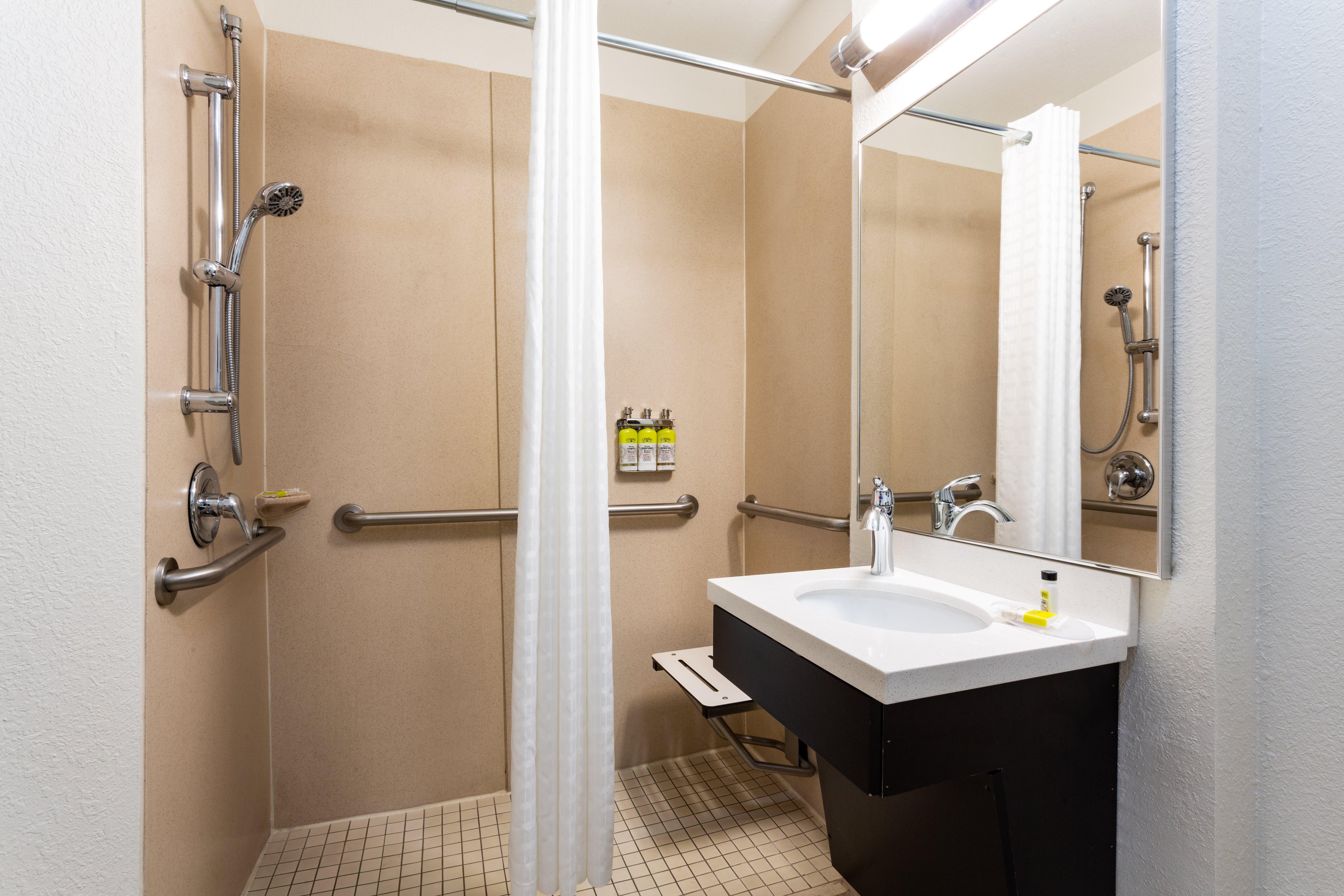Candlewood Lauderdale Airport-cruise By Ihg Hotel Fort Lauderdale